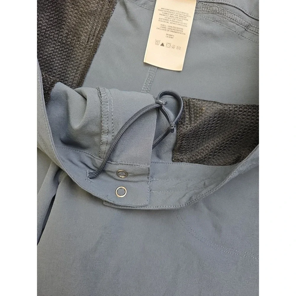 Mountain Hardwear Women's Shorts‎ Size Medium Teal Blue Pockets Hard Wear